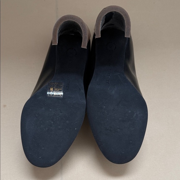 Stella McCartney Black Heels with Silver Accents - Picture 3 of 7